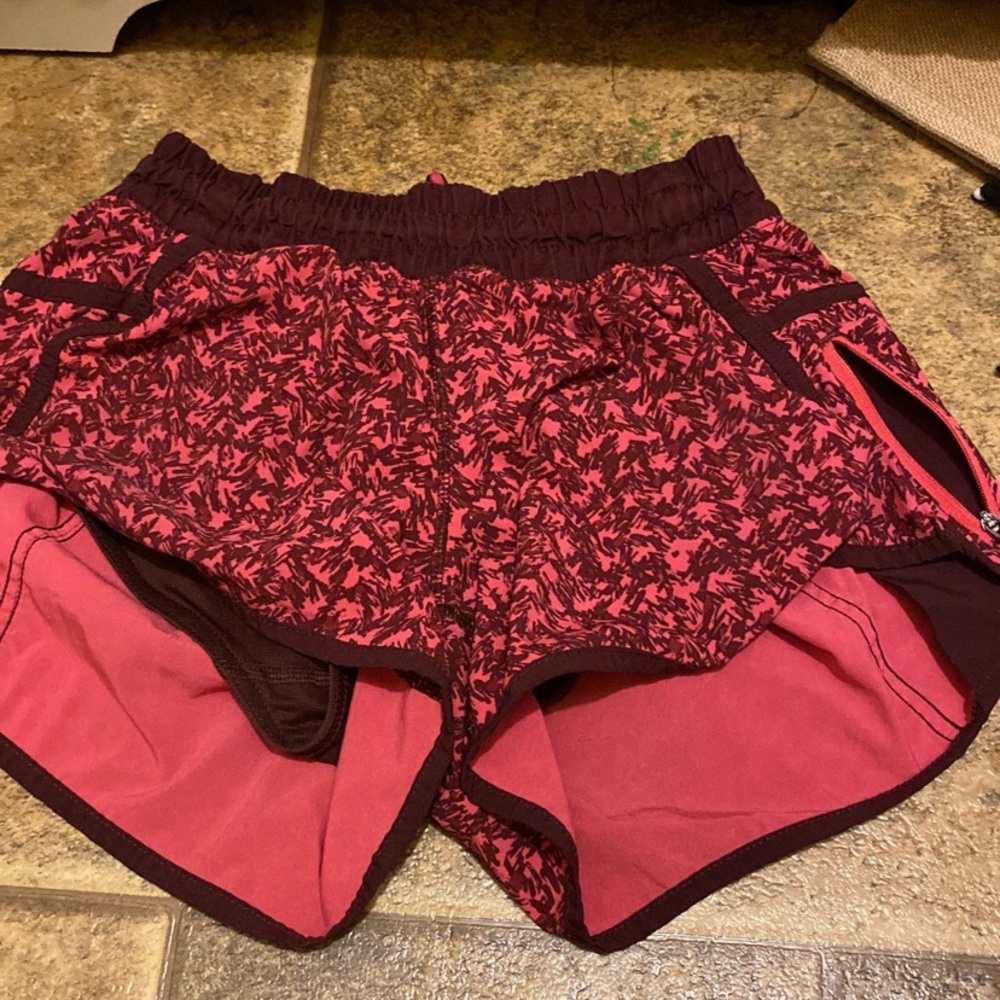 lululemon hotty hots